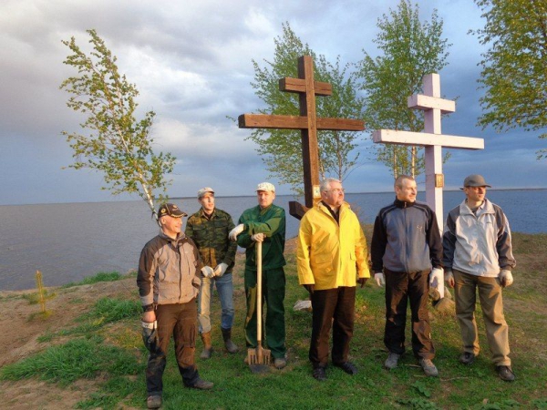 Верующие поселка Городище приняли участие в благоустройстве территории строящегося храма