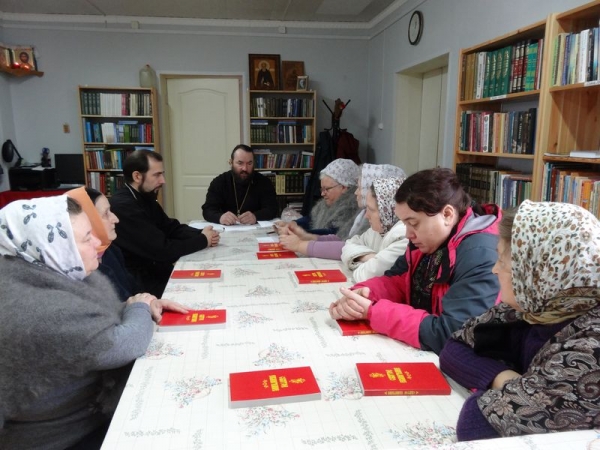 На приходе храма Вознесения Господня города Сокола прошло собрание по подведению итогов 2017 года