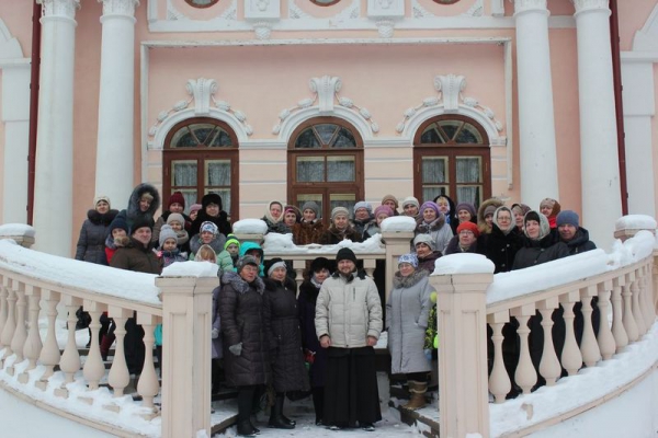 Прихожане Ильинского Засодимского храма совершили паломничество в Павло-Обнорский монастырь