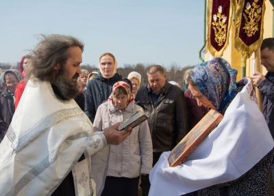 Спасо-Суморин монастырь принял паломников из Сокольского благочиния