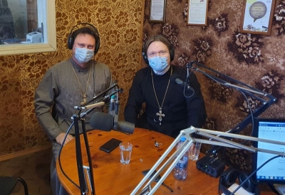 Руководители двух профильных отделов епархии выступили в прямом эфире радиостанции «Эхо Вологды»