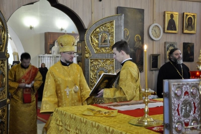 Епископ Флавиан возглавил Литургию в день памяти великомученика Димитрия Солунского