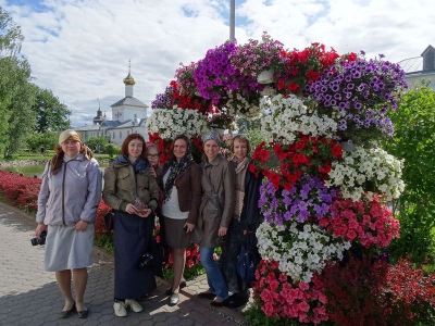 Приход Рождественского храма организовал паломническую поездку для череповецких художников