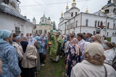 В Великом Устюге прошли торжества по случаю праздника Казанской иконы Божией Матери и святого Прокопия Праведного