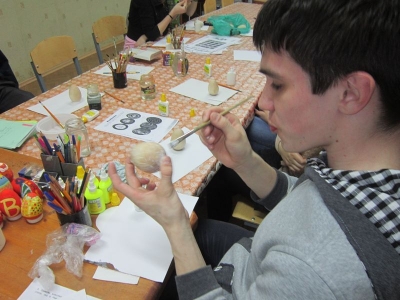 В Никольске прошел мастер-класс по раскрашиванию пасхальных яиц