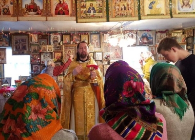 В молитвенном доме поселка Сусоловка состоялась первая Литургия