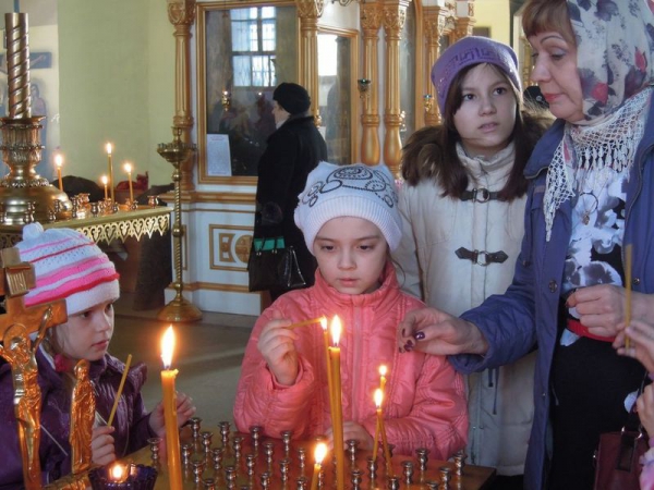 Воспитанники социально-реабилитационного центра посетили Воскресенский собор Череповца