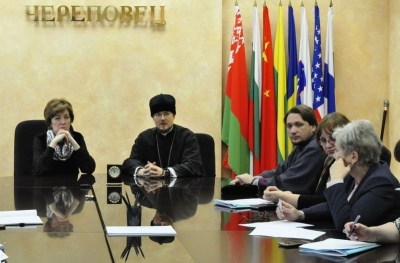 В Череповце прошло заседание рабочей группы руководителей городских подразделений и Череповецкой епархии