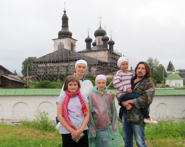 Воспитанники воскресной школы Лазаревского храма Вологды потрудились в летнем лагере при Воскресенском Горицком монастыре