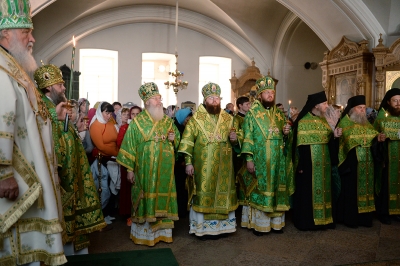 ﻿Епископ Игнатий принял участие во всенощном бдении в Спасо-Преображенском соборе Валаамского монастыря