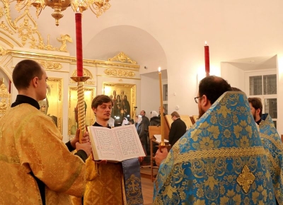 Члены профессорско-преподавательской корпорации и студенты семинарии молитвенно почтили праздник Казанской иконы Божией Матери