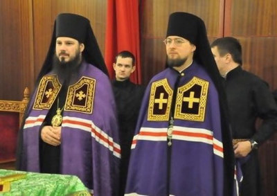 Два епископа совершили всенощное бдение в кафедральном соборе города Череповца