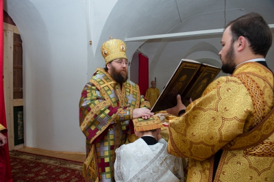 В храме Святителя Николая во Владычной слободе в Вологде митрополит Игнатий совершил Литургию