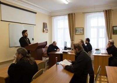 В Вологодской духовной семинарии прошло заседание кафедры библейско-богословских дисциплин