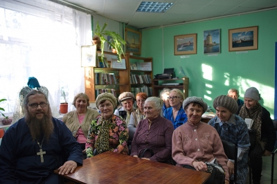 Протоиерей Владимир Колосов в библиотеке города Кириллова провел беседу о Великом посте