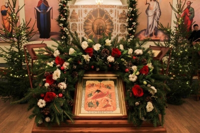 В навечерие Рождества Христова студенты и преподаватели семинарии молились в Воскресенском кафедральном соборе