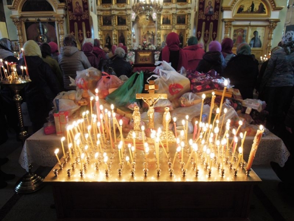 Прихожане Воскресенского собора города Череповца отметили праздник Радоницы