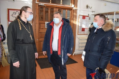 Председатель Общественной палаты Вологодской области посетил Казанский храм города Никольска