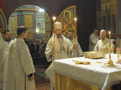 В канун праздника Рождества Христова епископ Флавиан совершил богослужение в кафедральном соборе Череповца