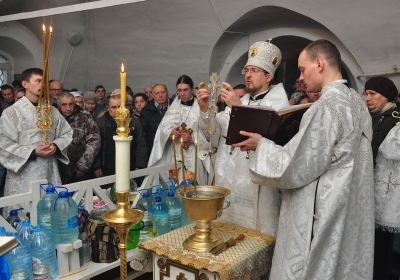 В праздник Крещения Господня епископ Флавиан совершил Литургию в Богоявленском храме Белозерска
