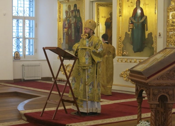 Митрополит Савва совершил Божественную литургию в кафедральном соборе Вологды