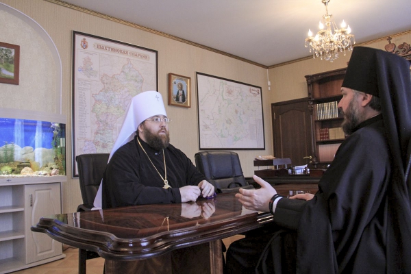 Митрополит Игнатий и епископ Симон провели рабочую встречу в г.Шахты