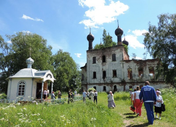 Верующие Сямженского благочиния отпраздновали день Святой Троицы