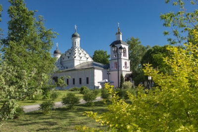 Настоятель храма Троицы Живоначальной в Хорошеве