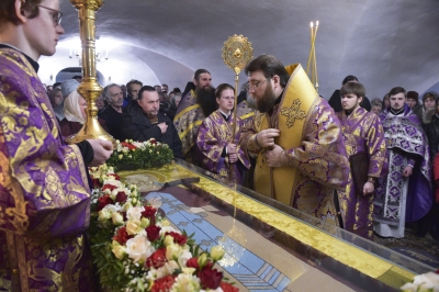 В годовщину преставления преподобного Димитрия Прилуцкого митрополит Игнатий совершил Литургию у раки основателя Спасо-Прилуцкого монастыря