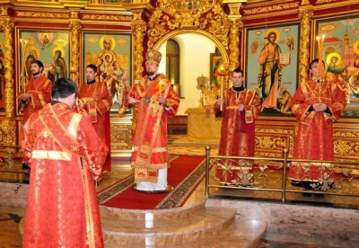 Епископ Флавиан возглавил вечернее богослужение в кафедральном соборе Череповца