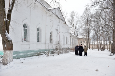 В ходе архипастырского визита в Сокольское благочиние митрополит Игнатий осмотрел храмы в городе Кадникове