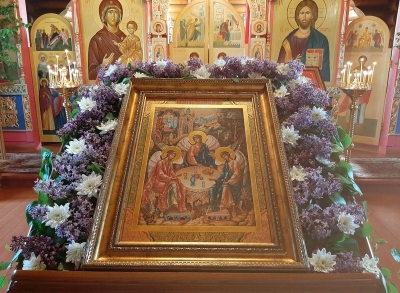 Праздник Святой Троицы прошел в Ново-Леушинском женском монастыре