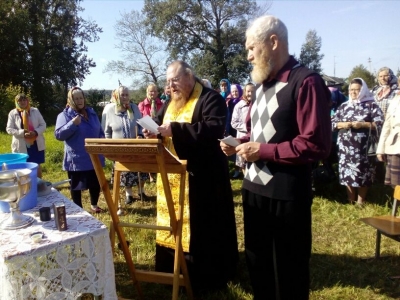 В деревне Фрол Грязовецкого района в день памяти мучеников Флора и Лавра состоялся молебен