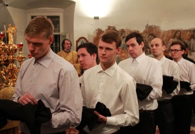 Студенты первого курса Вологодской духовной семинарии получили благословение на ношение подрясника