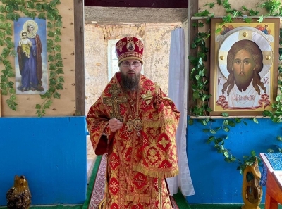 Епископ Игнатий совершил праздничное богослужение в храме Спаса Нерукотворного села Спас-Лом