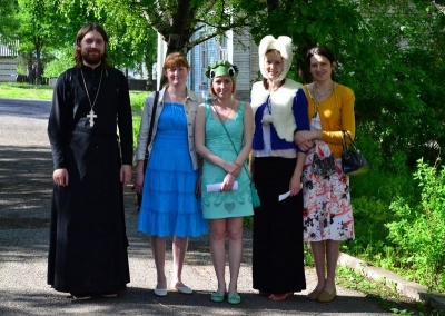 Члены молодежного православного движения «Елеон» посетили кадниковский детский дом