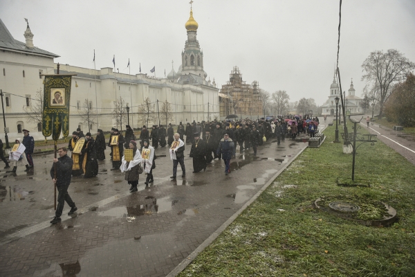 Первый общегородской крестный ход в день памяти святителя Маркелла Вологодского состоялся в Вологде