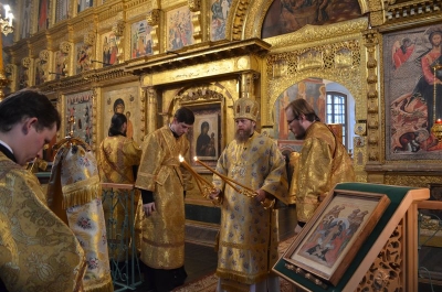 Архиерейская служба в Кириллове