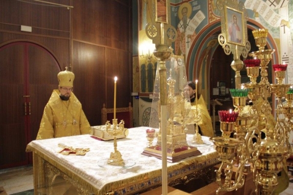 В канун дня памяти святителя Иннокентия Пензенского епископ Флавиан  возглавил всенощное бдение с чтением акафиста