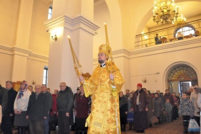 Воскресное богослужение в кафедральном соборе Череповца возглавил правящий архиерей епархии