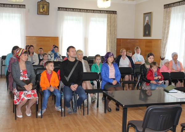 В соборе Рождества Пресвятой Богородицы города Вологды состоялся набор детей в воскресную школу