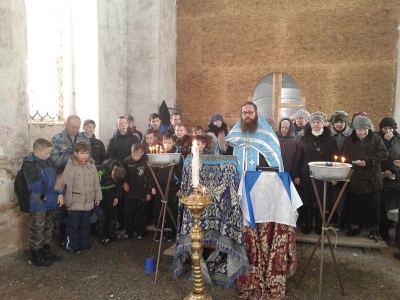 Юные разведчики города Кириллова помолились в Казанском соборе