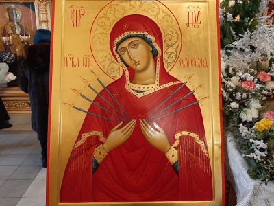 В Воскресенском соборе Череповца появилась икона Божией Матери «Семистрельная»