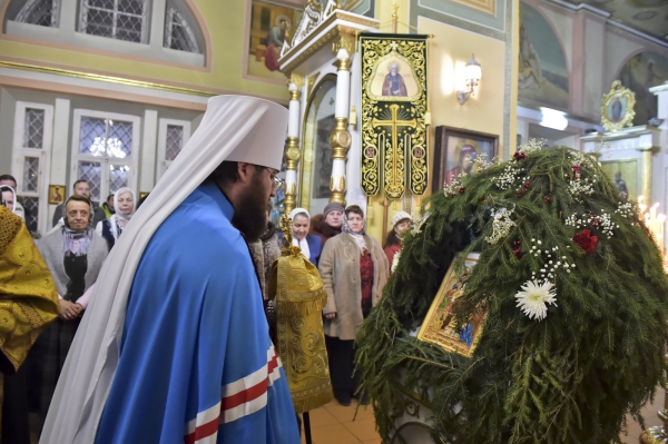 Праздничную Литургию в ночь Рождества Христова митрополит Игнатий совершил в храме Рождества Пресвятой Богородицы г. Вологды