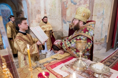 В воскресный день 16 августа митрополит Игнатий совершил Литургию в Софийском кафедральном соборе