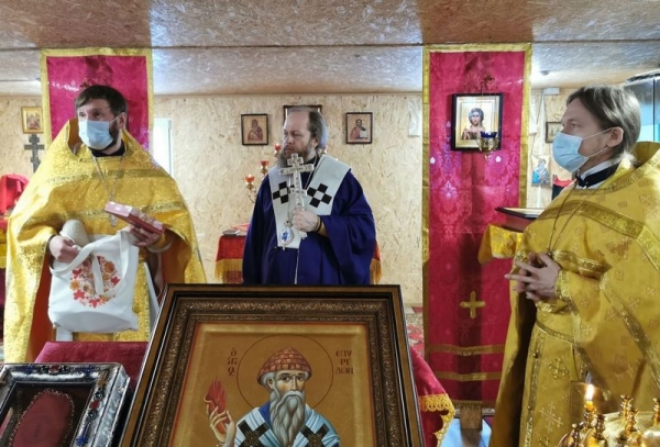В день памяти святителя Спиридона Тримифунтского митрополит Савва совершил Божественную литургию в Спиридоньевском храме города Вологды