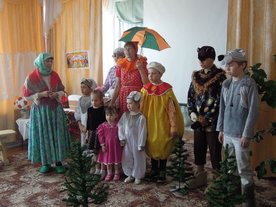 Епископ Флавиан посетил Ильинский социальный приют поселка Мозга