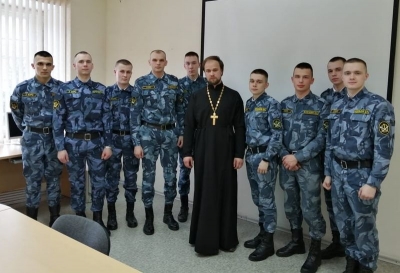 Священник поговорил с учащимися Вологодского института права и экономики о православном взгляде на семью и семейные отношения