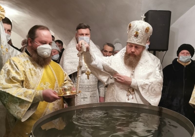 В праздник Богоявления митрополит Савва совершил ночную Божественную литургию в Спасо-Прилуцком монастыре