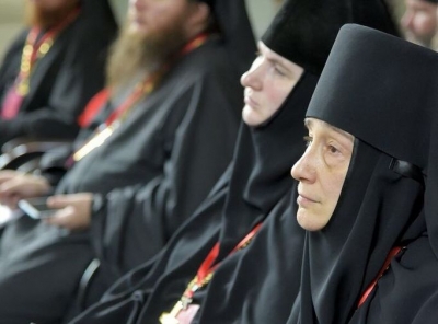 Настоятельница Горне-Успенского монастыря приняла участие в заседании круглого стола по вопросам монашества